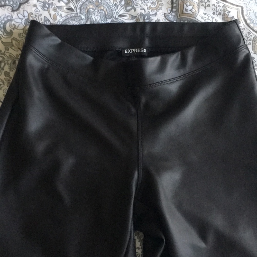 Express faux legging